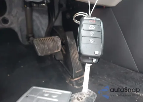 2020 Kia Sportage Lx z USA, uszkodzony, nr VIN KNDPM3AC5L7817506